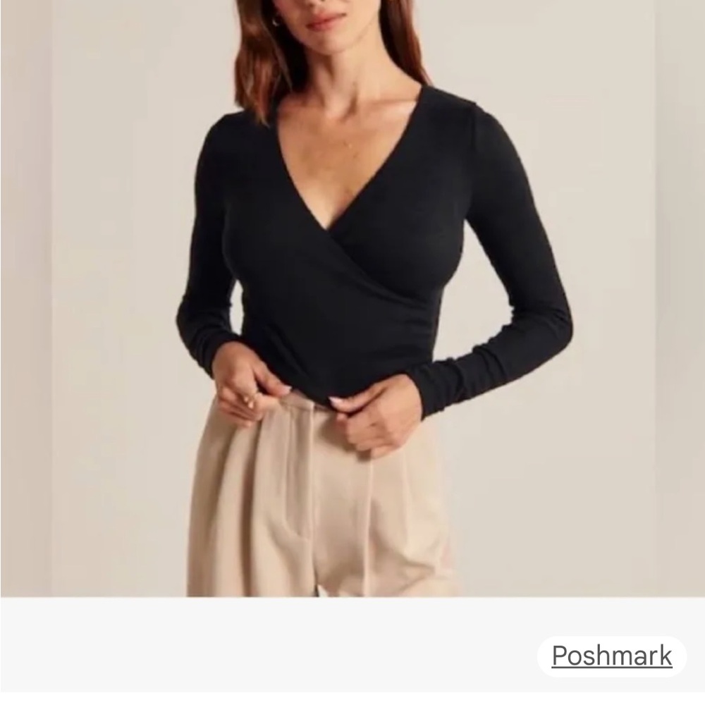 Abercrombie & Fitch Soft AF
Cozy Wrap Bodysuit Size Small Black NWT